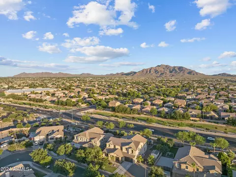View/Area - 2887 E Flower St, Gilbert, AZ 85298 photo 3 of 7