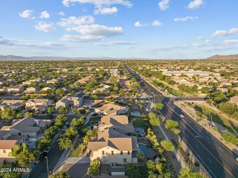 View/Area - 2887 E Flower St, Gilbert, AZ 85298 photo 7 of 7