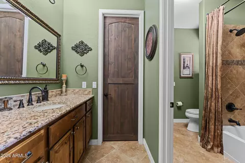 Bath - 2887 E Flower St, Gilbert, AZ 85298 photo 7 of 11