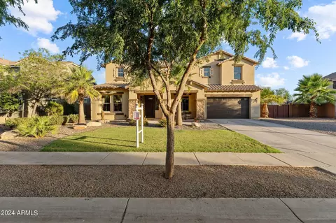 Exterior - 2887 E Flower St, Gilbert, AZ 85298 photo 15 of 18
