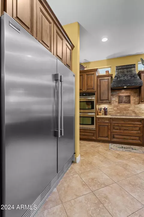 Kitchen - 2887 E Flower St, Gilbert, AZ 85298 photo 8 of 10