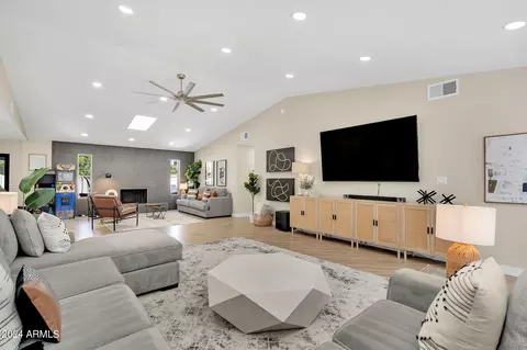 2330 E Shea Blvd, Phoenix, AZ 85028 photo 7