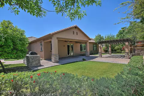 Exterior - 3946 Enrose St, Mesa, AZ 85205 photo 6 of 21