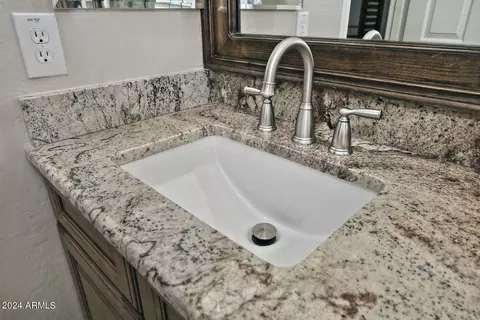 Bath - 3946 Enrose St, Mesa, AZ 85205 photo 3 of 7