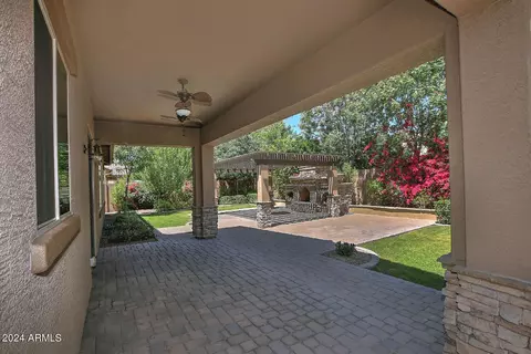 Exterior - 3946 Enrose St, Mesa, AZ 85205 photo 7 of 21