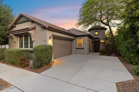 721 E Harwell Rd, Phoenix, AZ 85042