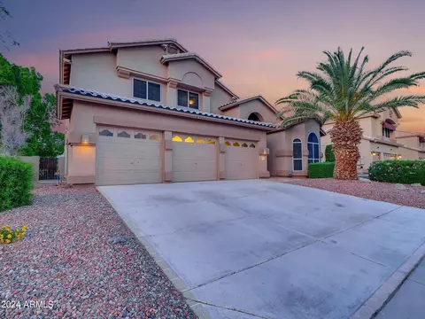 6270 W Rose Garden Ln, Glendale, AZ 85308