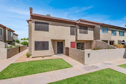 2121 S Pennington -- #8, Mesa, AZ 85202