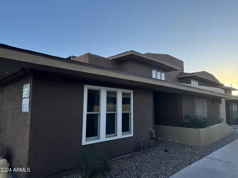 2533 W Hazelwood St #18, Phoenix, AZ 85017