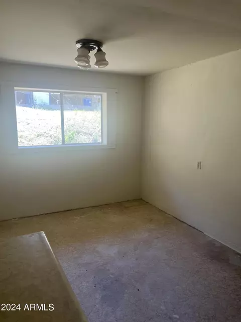 322 W Maple St, Globe, AZ 85501 photo 6