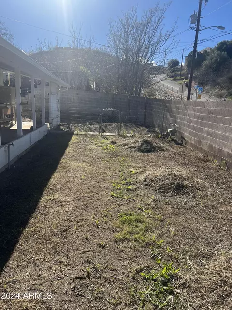 322 W Maple St, Globe, AZ 85501 photo 3