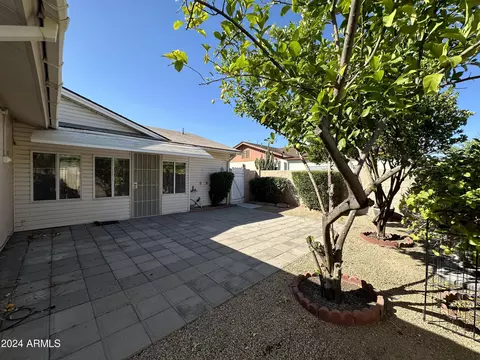 2205 E Gretta Pl, Phoenix, AZ 85022 photo 12