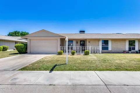10612 W El Capitan Cir, Sun City, AZ 85351