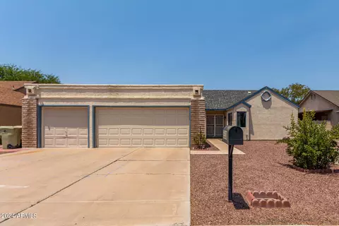 5538 W Garden Dr, Glendale, AZ 85304