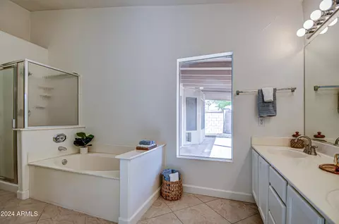 Bath - 1255 E San Angelo Ave, Gilbert, AZ 85234 photo 2 of 6
