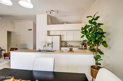 Kitchen - 1255 E San Angelo Ave, Gilbert, AZ 85234 photo 4 of 4