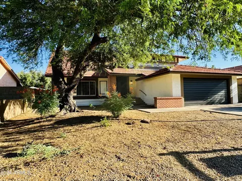Exterior - 1817 E Hearn Rd, Phoenix, AZ 85022 photo 2 of 5