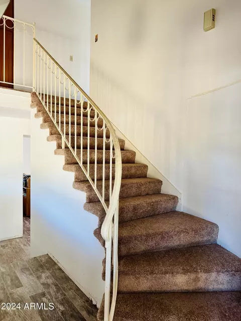 Entry Way - 1817 E Hearn Rd, Phoenix, AZ 85022 photo 1 of 7