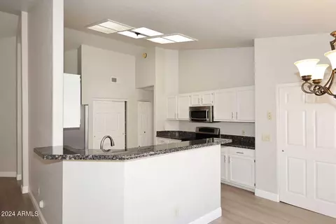 3640 E Mountain Sky Ave, Phoenix, AZ 85044 photo 12