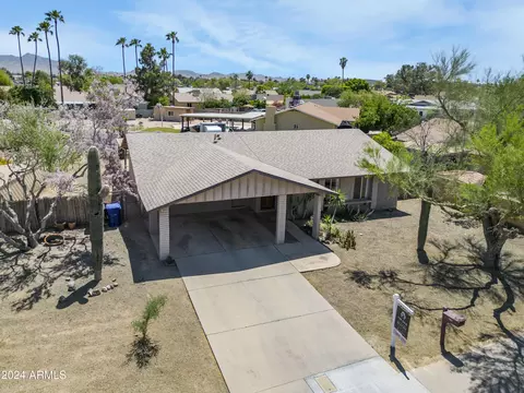 205 W Dooley Dr, Avondale, AZ 85323