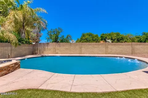 Exterior - 534 E Ivy St, Mesa, AZ 85203 photo 10 of 15