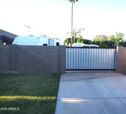 Exterior - 534 E Ivy St, Mesa, AZ 85203 photo 14 of 15