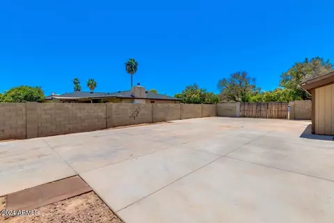 Exterior - 534 E Ivy St, Mesa, AZ 85203 photo 13 of 15