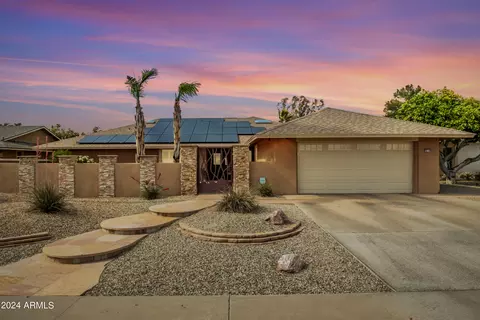 9830 W Lindgren Ave, Sun City, AZ 85373