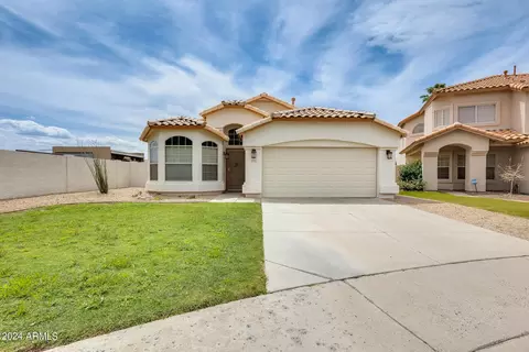7939 W Kimberly Way, Glendale, AZ 85308