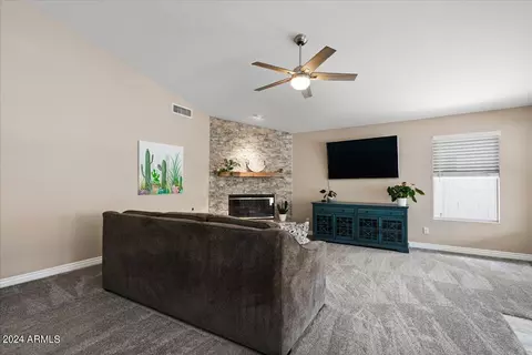 226 S Cobblestone Dr, Gilbert, AZ 85296 photo 16