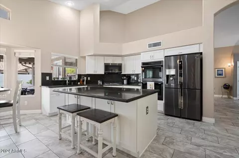 226 S Cobblestone Dr, Gilbert, AZ 85296 photo 10