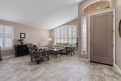 226 S Cobblestone Dr, Gilbert, AZ 85296 photo 6