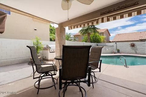 226 S Cobblestone Dr, Gilbert, AZ 85296 photo 32