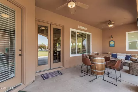 Exterior - 924 E Carlise Rd, Phoenix, AZ 85086 photo 15 of 24