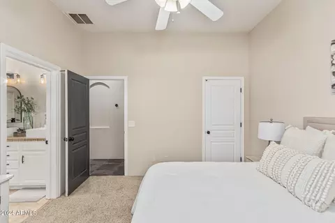 Bedroom - 924 E Carlise Rd, Phoenix, AZ 85086 photo 5 of 9