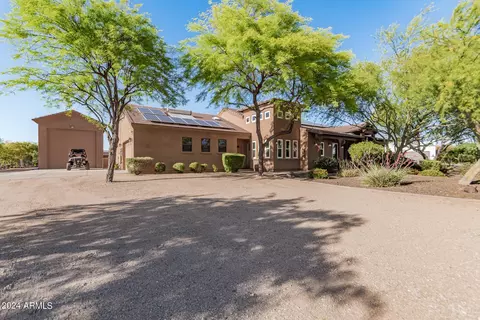 Exterior - 924 E Carlise Rd, Phoenix, AZ 85086 photo 7 of 24