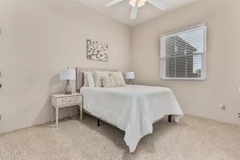 Bedroom - 924 E Carlise Rd, Phoenix, AZ 85086 photo 4 of 9