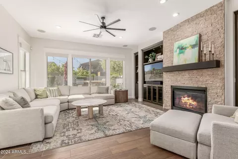 3533 Expedition Way, Phoenix, AZ 85050 photo 18