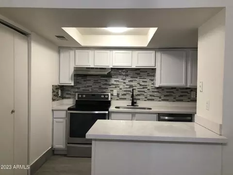21626 N 23rd Ave #102, Phoenix, AZ 85027