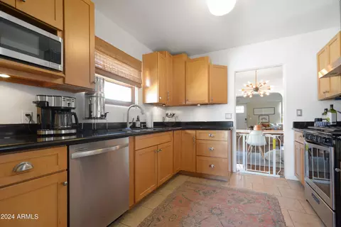 1144 E Almeria Rd, Phoenix, AZ 85006 photo 4