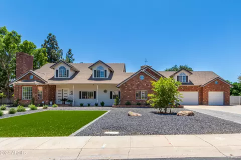 Exterior - 4625 E Garnet Cir, Mesa, AZ 85206 photo 9 of 20