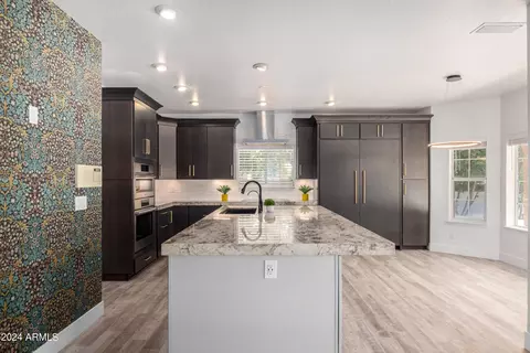 Kitchen - 4625 E Garnet Cir, Mesa, AZ 85206 photo 6 of 6