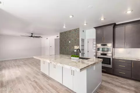 Kitchen - 4625 E Garnet Cir, Mesa, AZ 85206 photo 2 of 6