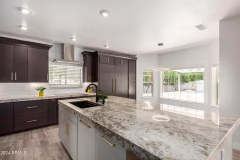 Kitchen - 4625 E Garnet Cir, Mesa, AZ 85206 photo 3 of 6