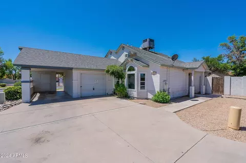 5836 S 42nd Pl, Phoenix, AZ 85040