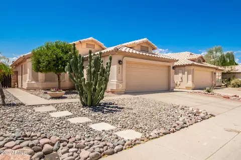 4825 W Kerry Ln, Glendale, AZ 85308