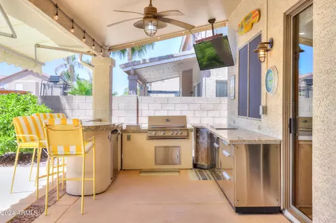 Kitchen - 1889 E Sagebrush St, Gilbert, AZ 85296 photo 12 of 12