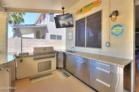 Kitchen - 1889 E Sagebrush St, Gilbert, AZ 85296 photo 9 of 12