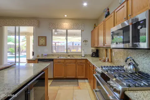 Kitchen - 1889 E Sagebrush St, Gilbert, AZ 85296 photo 1 of 12
