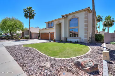 Exterior - 1889 E Sagebrush St, Gilbert, AZ 85296 photo 3 of 12